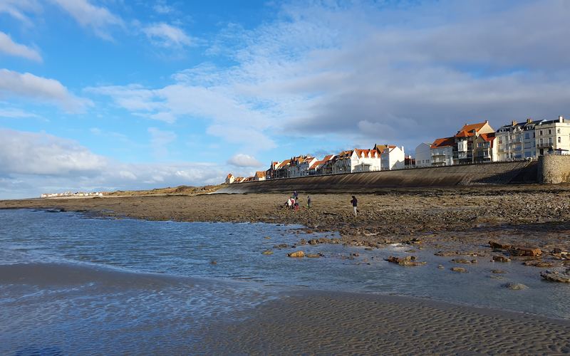 La plage et le Fort Mahon