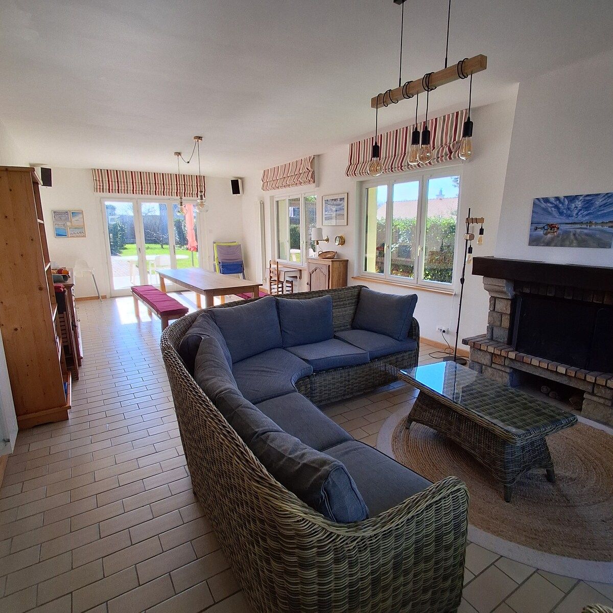Living room with sofas and fireplace